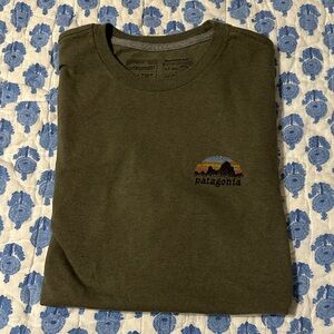 Men’s Patagonia tshirt new without tags